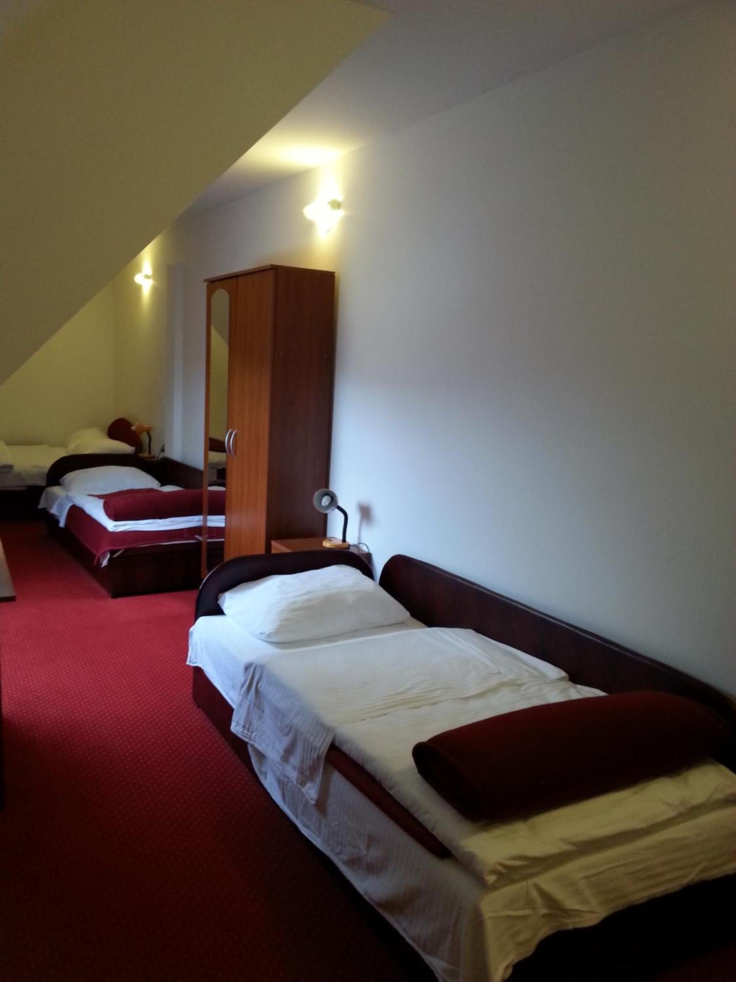 Hotel Mirni Kutak Otocsán Szoba fotó